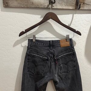 Vintage wash levis
